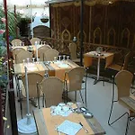 ホテル The Originals City, Artyster, Centre 3*