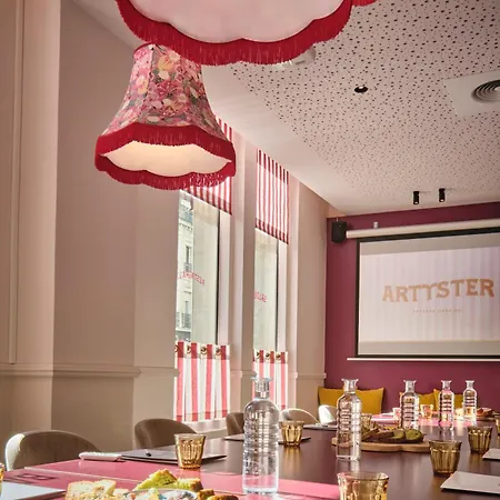 The Originals City, Artyster, Centre Отель 3*