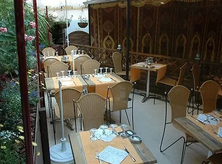 Hotel The Originals City, Artyster, Centre 3*