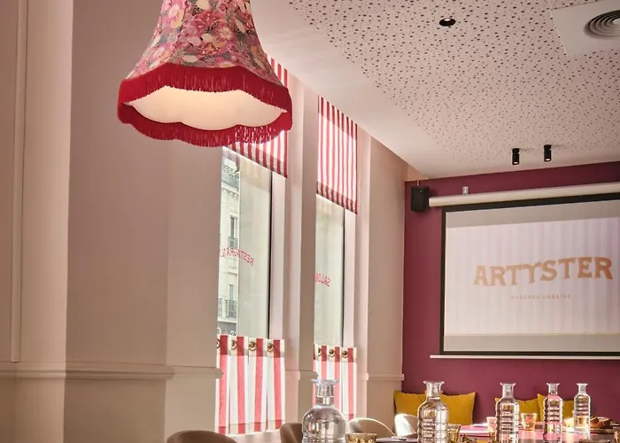 The Originals City, Artyster, Centre Hotel 3*