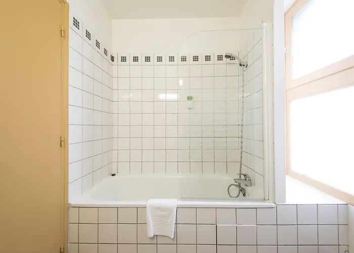 Hotel The Originals City, Artyster, Centre